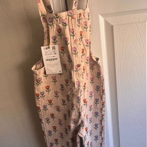 Zara Floral Overalls - Picture 3 of 3